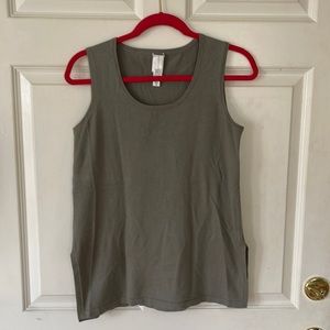 Marla Wynne sweater knit tank.